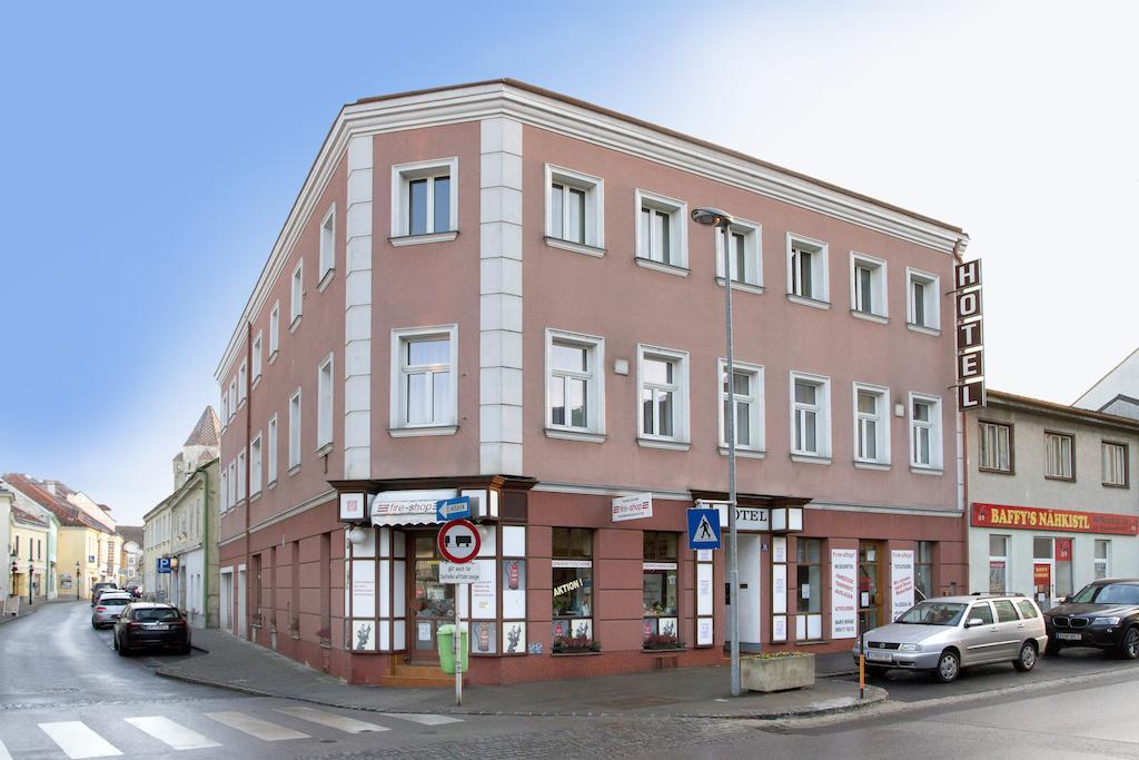 Hotel Zur Sonne Korneuburg Εξωτερικό φωτογραφία