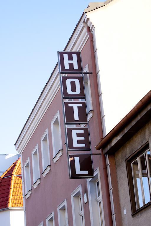 Hotel Zur Sonne Korneuburg Εξωτερικό φωτογραφία